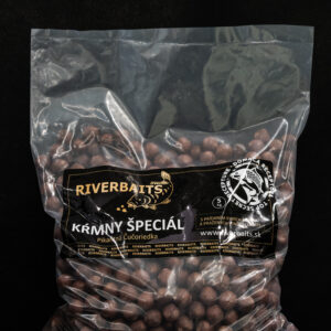 RIVERBAITS boilies krmný špeciál - Pikantná čučoriedka 5kg / 24mm